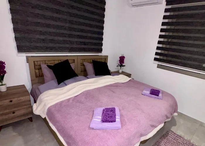 Apartmán Lapta Purple 2 Bedroom *