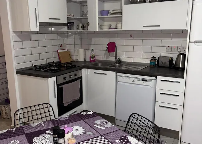 Lapta Purple 2 Bedroom * Peristerona (Nicosia)